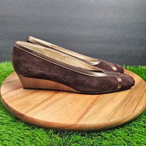 California Magdesians Women's Comfort Shoes 1.5" Heel Brown Suede Leather 7.5 S